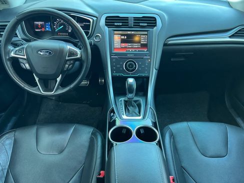 Used 2014 Ford Fusion Titanium image 4