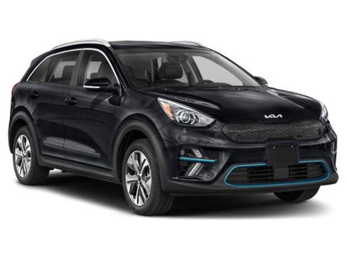 Used 2022 Kia Niro EX Premium w/ Cold Weather Package FWD image 9