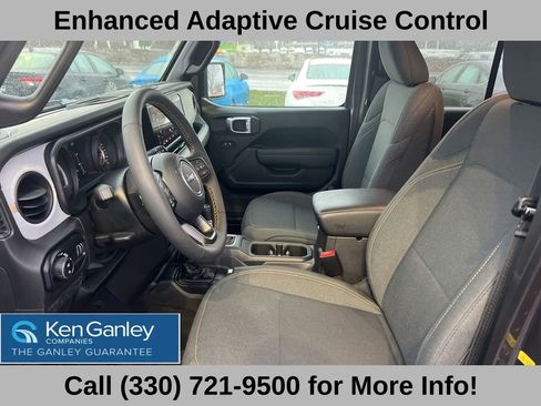 Used 2025 Jeep Gladiator Sport image 42