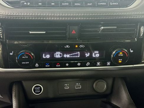 Used 2023 Nissan Rogue SL w/ SL Premium Package FWD image 20