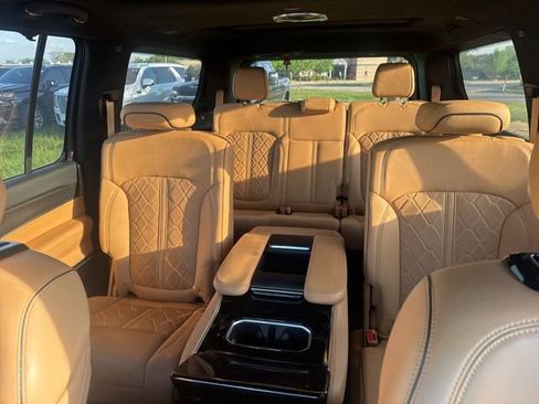 Used 2023 Jeep Grand Wagoneer Series III w/ Quick Order Packagew 28T AWD/4WD image 9