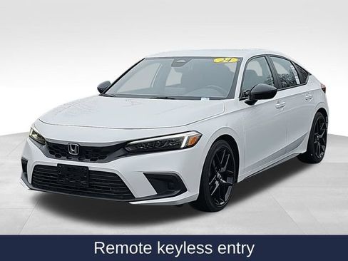 Used 2024 Honda Civic Sport image 3