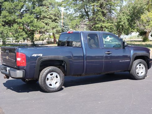 Used 2007 Chevrolet Silverado 1500 LT w/ 1LT Convenience Package image 4