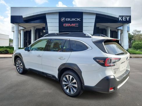 Used 2023 Subaru Outback Touring XT AWD/4WD image 3