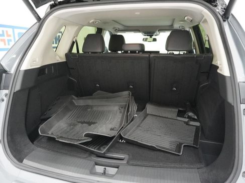 Used 2024 Nissan Rogue Platinum w/ Platinum Premium Package image 8