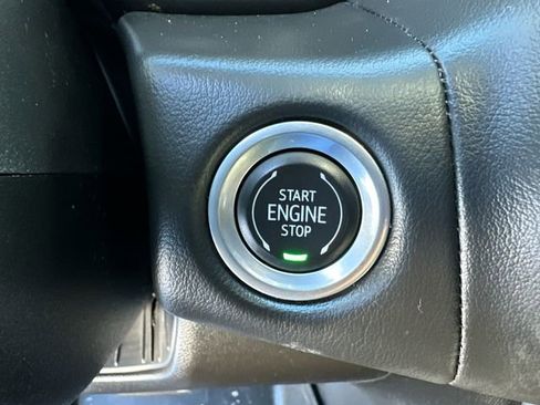 Used 2022 Chevrolet Tahoe Z71 w/ Luxury Package image 38