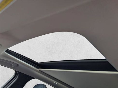 Used 2023 Nissan Ariya image 16