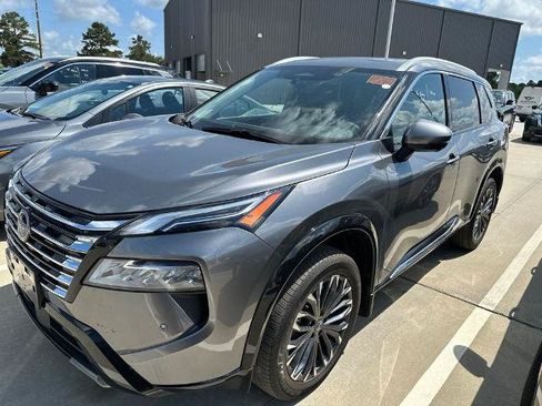 Certified 2026 Nissan Rogue Platinum w/ Tech Package AWD/4WD image 1