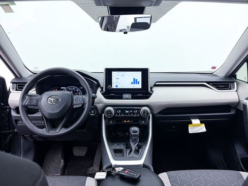 Used 2023 Toyota RAV4 XLE w/ Convenience Package FWD image 25