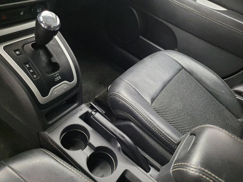 Used 2017 Jeep Compass Latitude AWD/4WD image 26