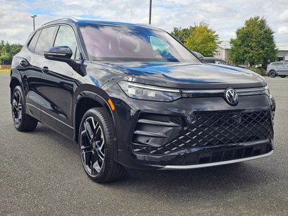 Used 2025 Volkswagen Tiguan SEL R-Line