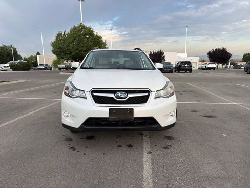 Used 2014 Subaru Crosstrek 2.0i Limited AWD/4WD image 2