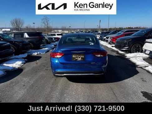 Used 2015 Chrysler 200 Limited w/ Convenience Group image 6