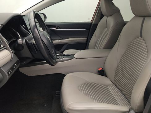 Used 2021 Toyota Camry SE FWD image 17