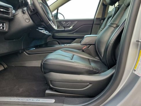 Certified 2023 Lincoln Corsair AWD w/ Equipment Group 101A image 19