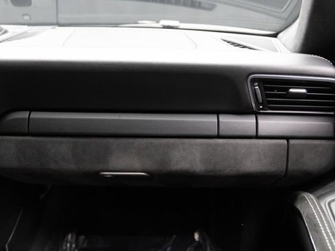 Used 2018 Porsche 911 GT3 image 95