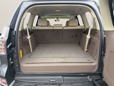 Used 2015 Lexus GX 460 w/ Premium Package AWD/4WD image 28