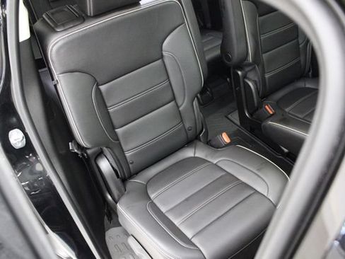 Used 2023 GMC Acadia Denali w/ Black Diamond Edition AWD/4WD image 61