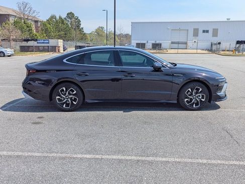 Certified 2025 Hyundai Sonata SEL image 4