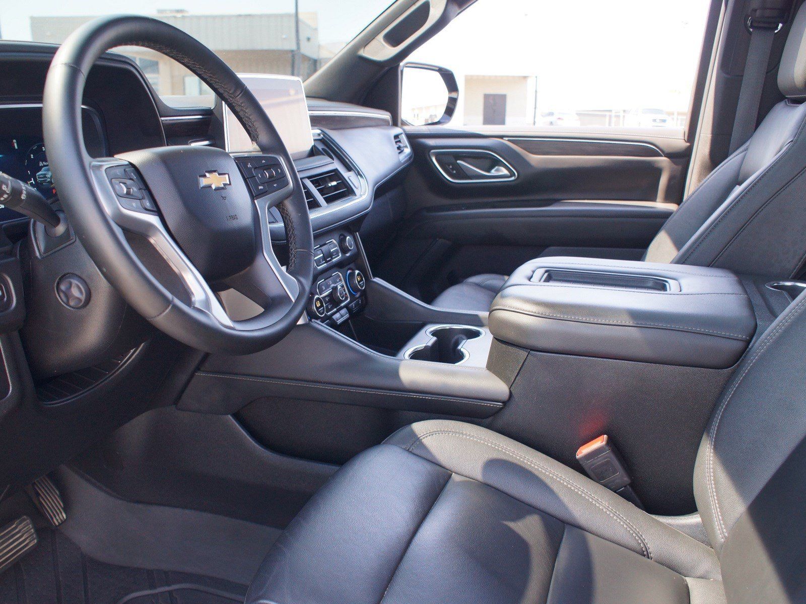 Used 2024 Chevrolet Tahoe LT w/ LT Signature Plus Package RWD image 15