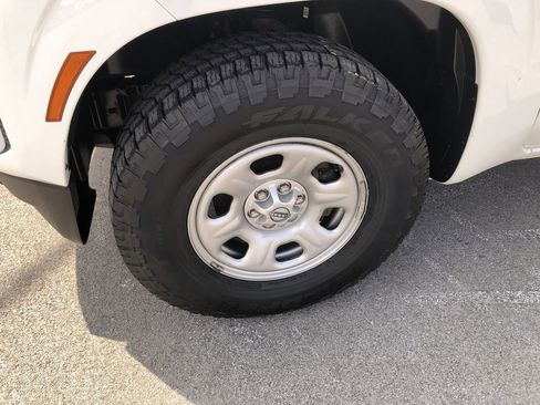 Used 2022 Nissan Frontier S image 10