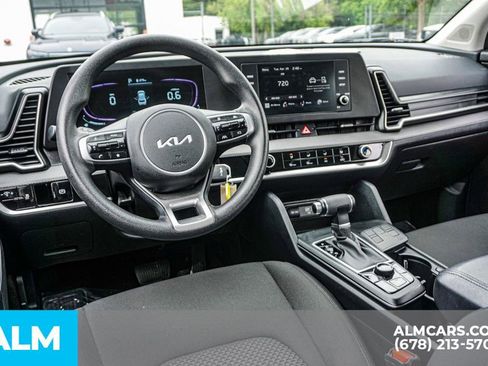 Used 2025 Kia Sportage LX FWD image 27