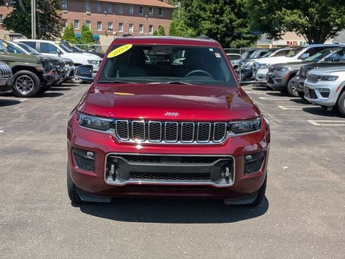 Certified 2023 Jeep Grand Cherokee Overland AWD/4WD image 8