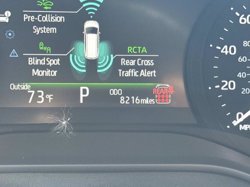 Used 2025 Toyota Sienna LE image 27