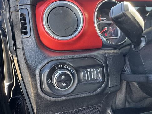 Used 2020 Jeep Gladiator Rubicon w/ Trailer Tow Package image 14