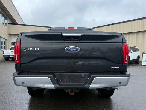 Used 2015 Ford F150 Lariat w/ Equipment Group 502A Luxury AWD/4WD image 4