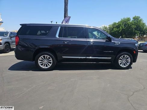 Certified 2024 GMC Yukon XL SLT AWD/4WD image 9
