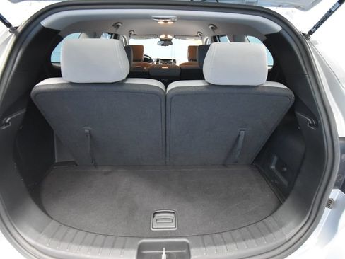 Used 2017 Hyundai Santa Fe SE FWD image 30
