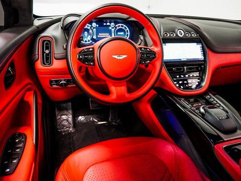 Used 2021 Aston Martin DBX Base image 27