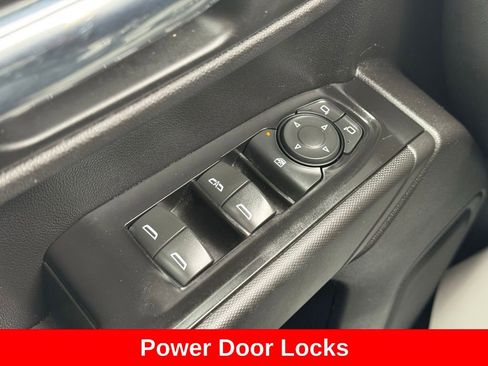 Used 2020 Chevrolet Silverado 1500 Custom w/ Custom Value Package AWD/4WD image 26