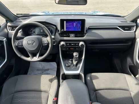 Certified 2024 Toyota RAV4 SE w/ Convenience Package AWD/4WD image 16