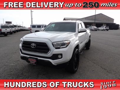 Used 2016 Toyota Tacoma SR5 w/ SR5 Appearance Package (SN)