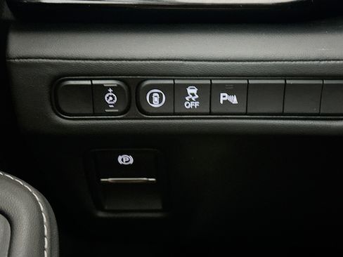 Used 2023 Acura MDX SH-AWD w/ Technology Package image 16