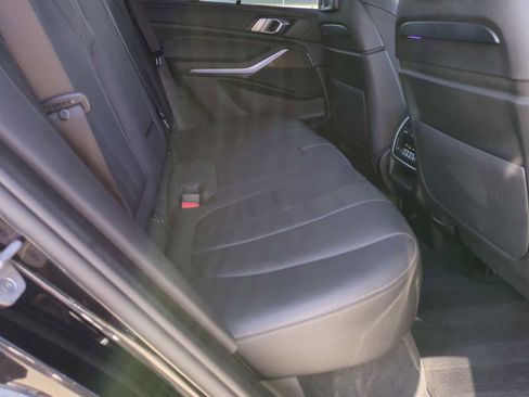 Used 2022 BMW X5 xDrive40i w/ Executive Package image 28