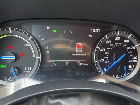 Used 2021 Toyota Highlander XLE image 10