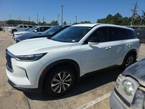 Certified 2023 INFINITI QX60 Pure FWD image 2
