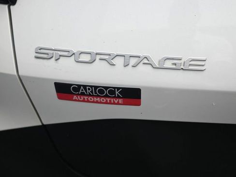 Used 2024 Kia Sportage LX FWD image 12