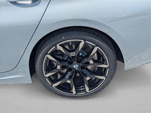 Used 2026 BMW 330i Sedan w/ M Sport Package RWD image 9