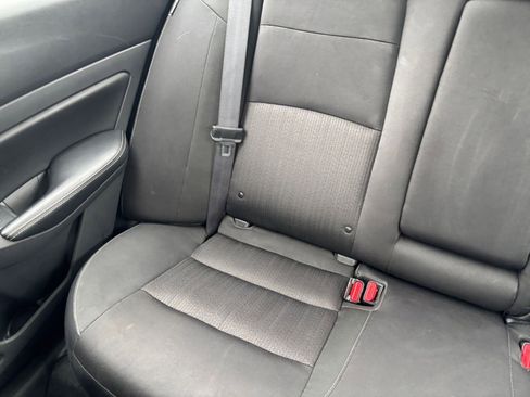 Used 2025 Nissan Altima 2.5 SV FWD image 39