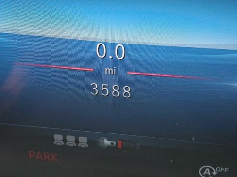 Used 2026 Mercedes-Benz GLA 250 4MATIC image 16