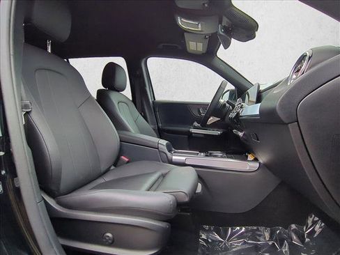 Certified 2025 Mercedes-Benz GLB 250 4MATIC image 20