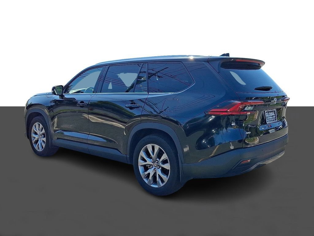 Used 2025 Toyota Grand Highlander AWD image 5