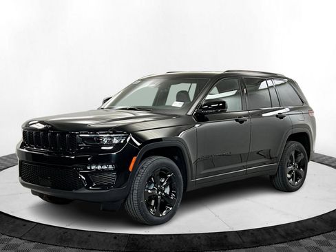 New 2025 Jeep Grand Cherokee Limited w/ Black Appearance Package AWD/4WD image 1