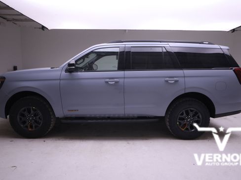 New 2026 Ford Expedition Tremor image 2