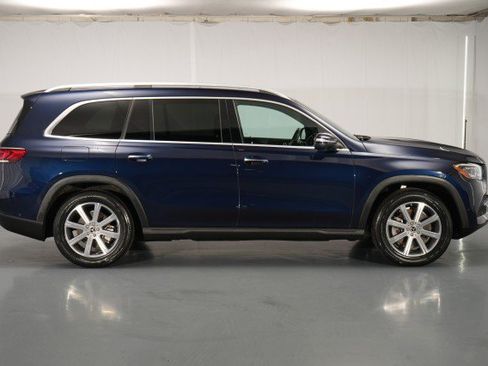 Used 2021 Mercedes-Benz GLS 450 4MATIC image 12