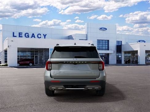 New 2027 Ford Explorer Active w/ Active Comfort Package RWD image 7
